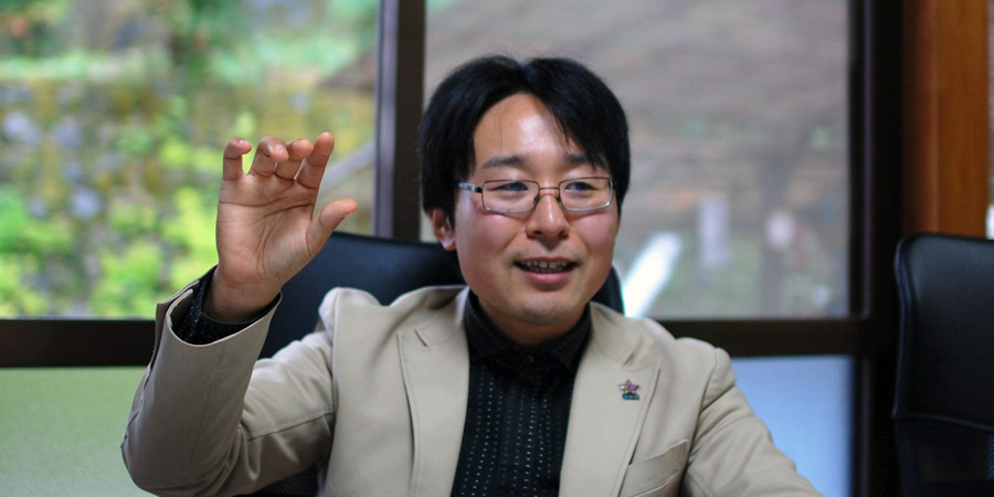 嶋崎裕也さん