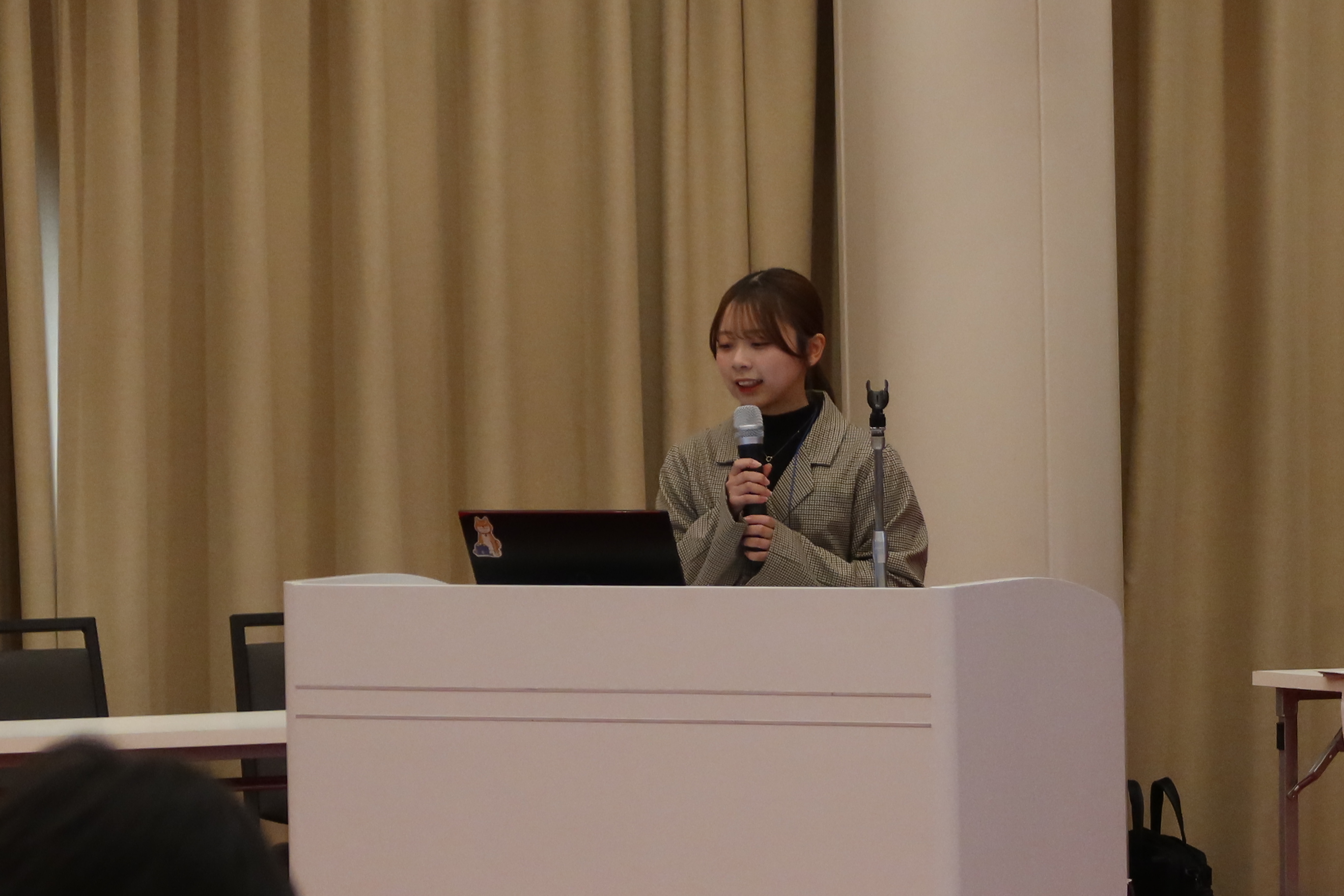 ピッチの様子の写真