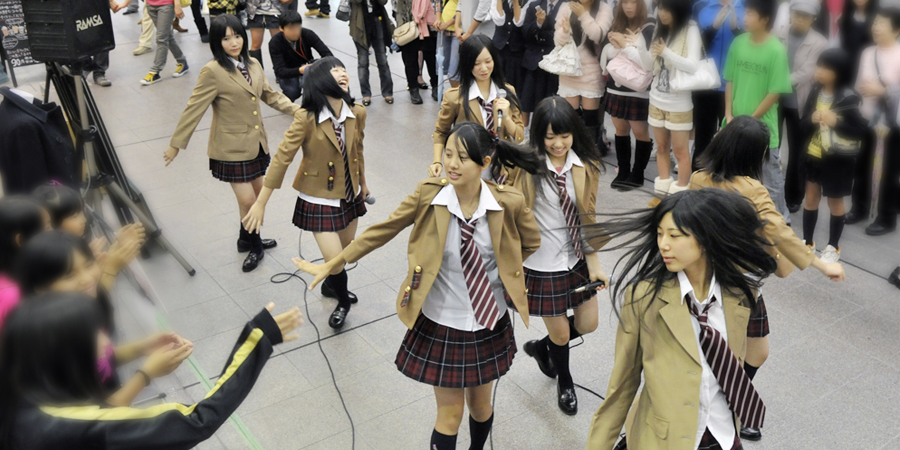 ご当地アイドル「ひめキュンフルーツ缶」